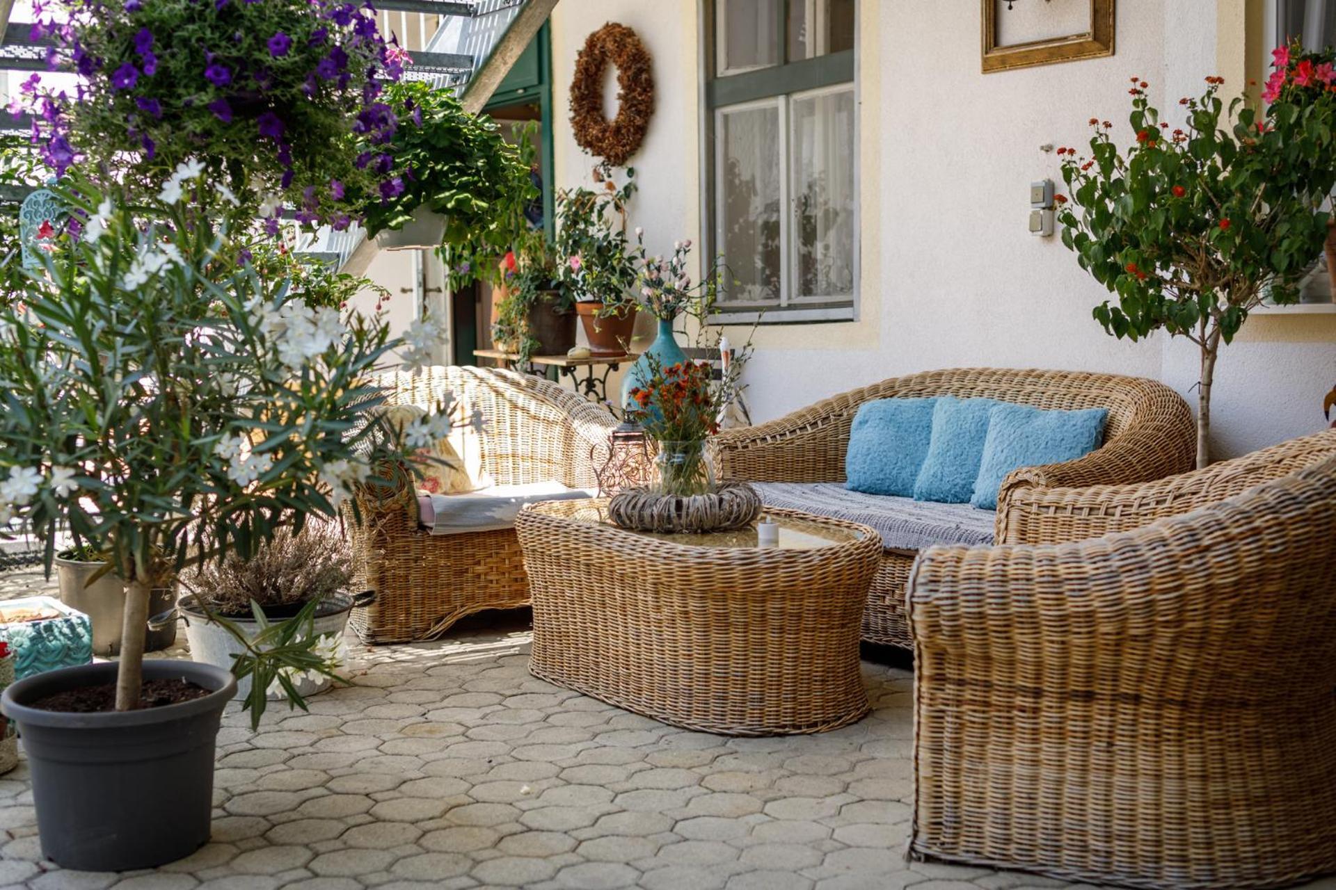 Laubenhof Guest house Moerbisch Am See